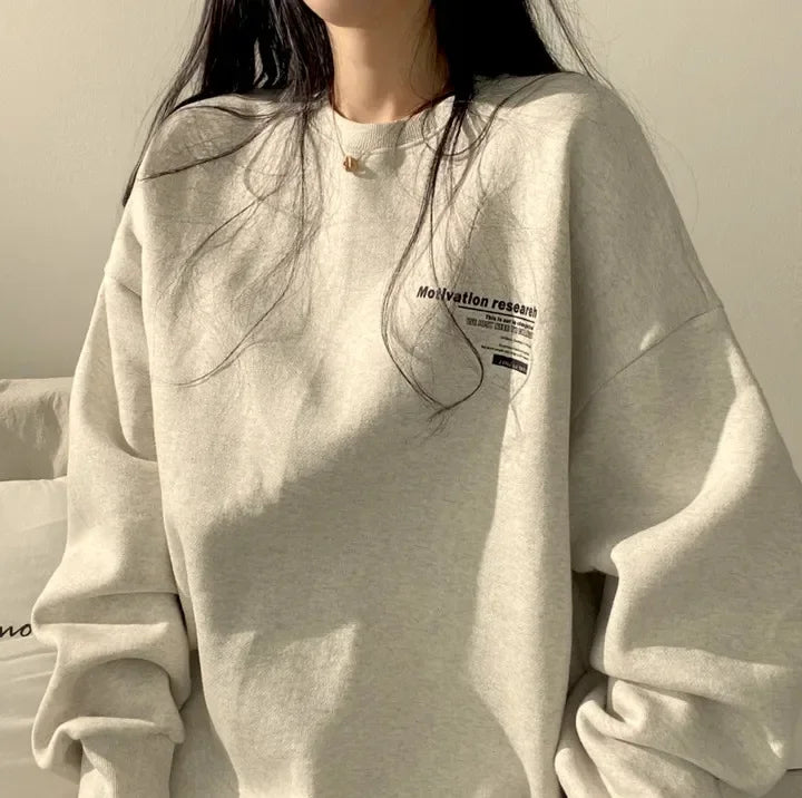Felpa Donna Oversize con Cappuccio — Stampa Lettering Harajuku Street