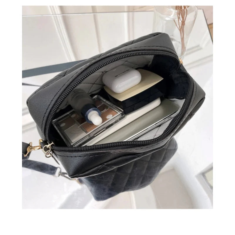 Borsetta a Tracolla Piccola con Nappa e Ricamo - Mini Bag Fashion con Catena