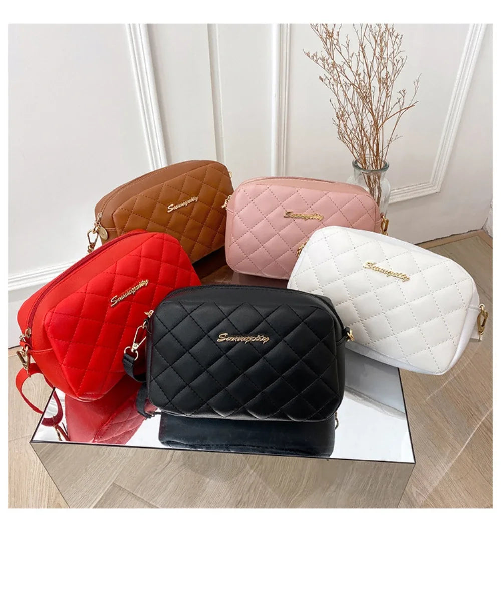 Borsetta a Tracolla Piccola con Nappa e Ricamo - Mini Bag Fashion con Catena